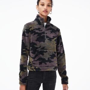Cozy Aéropostale Small Camo Fleece Pullover – Casual‎ Comfort